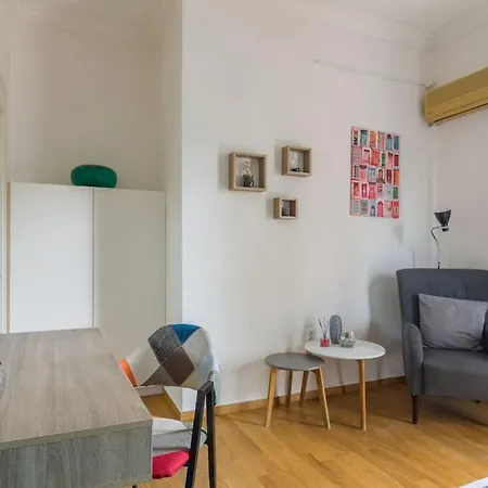 Cozy Hilton Hideaway: & Modern * Αθήνα