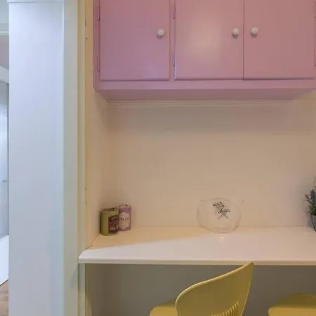 Cozy Hilton Hideaway: & Modern * Αθήνα